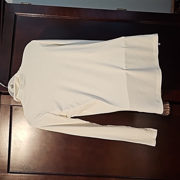 Tahari Extra Small Turtleneck EUC - Picture 4 of 6